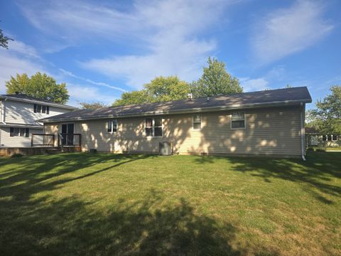 Tiny photo for 420 N Fourth Street, Clifton, IL 60927 (MLS # 12486129)