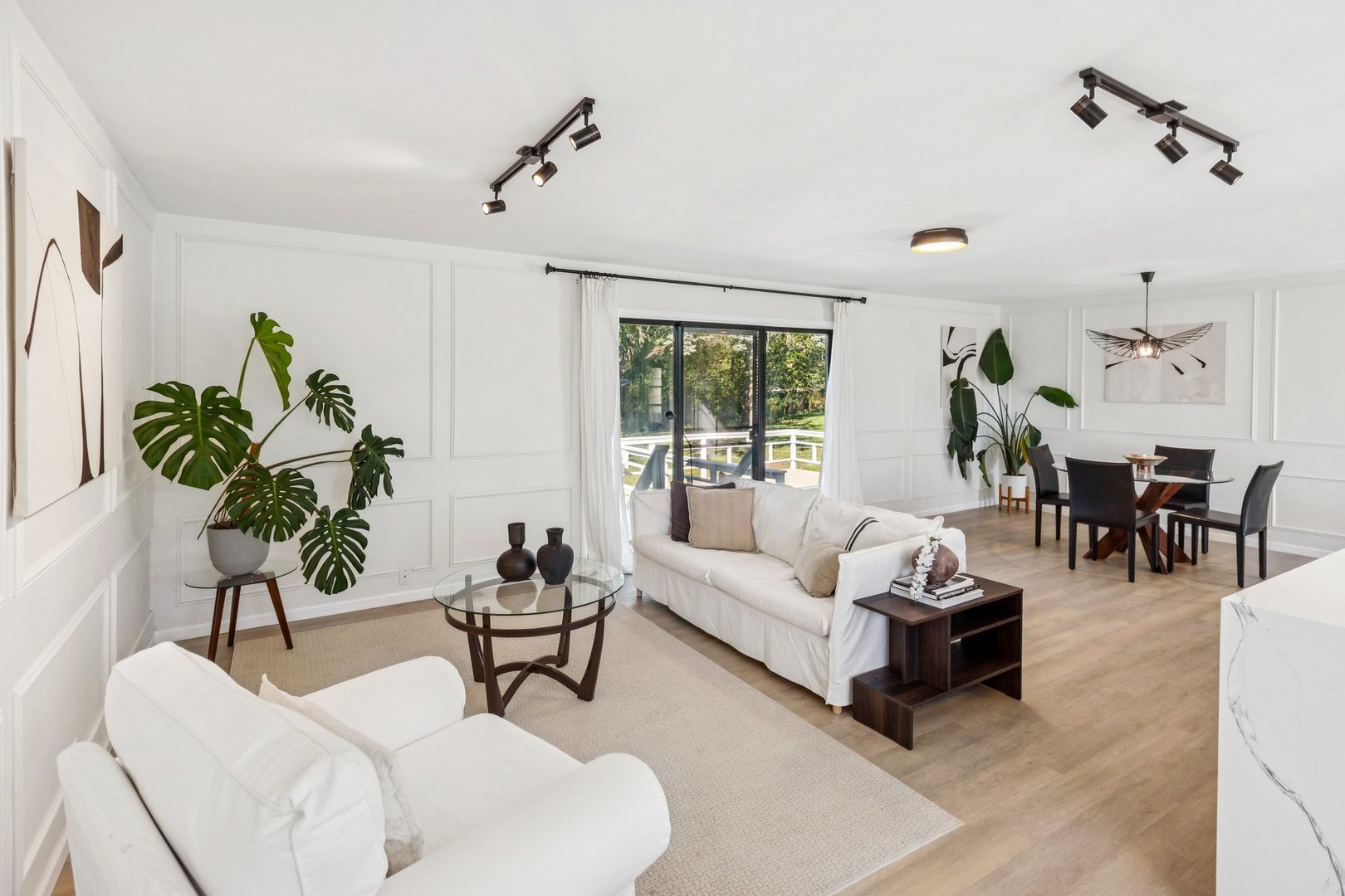 3S126 Park Boulevard