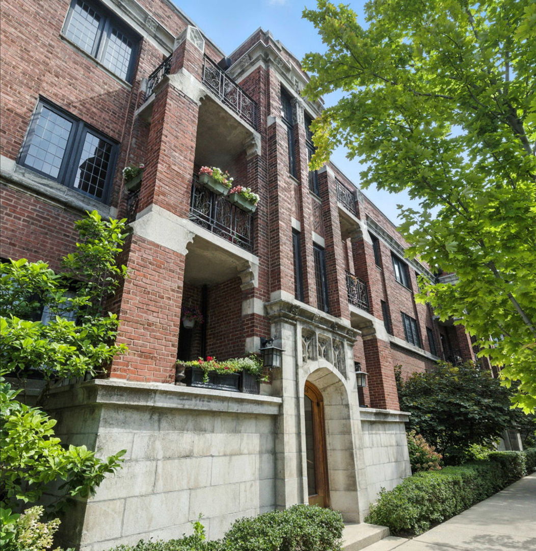 1368 E 57th Street 3