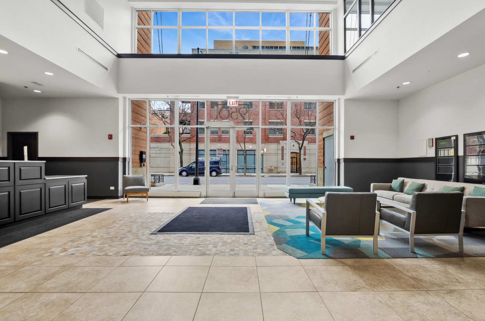 950 W Monroe Street 809