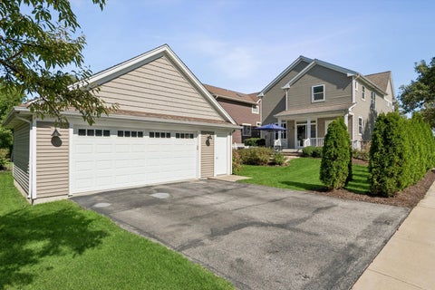 Tiny photo for 4544 Stanley Avenue, Downers Grove, IL 60515 (MLS # 12778833)