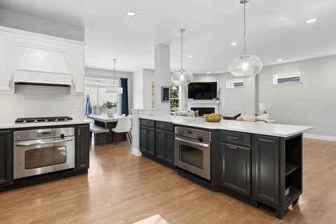 Tiny photo for 4544 Stanley Avenue, Downers Grove, IL 60515 (MLS # 12778833)