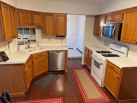 Tiny photo for 428 Country Lane Court, Wauconda, IL 60084 (MLS # 12597838)