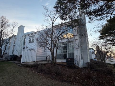 Tiny photo for 428 Country Lane Court, Wauconda, IL 60084 (MLS # 12597838)