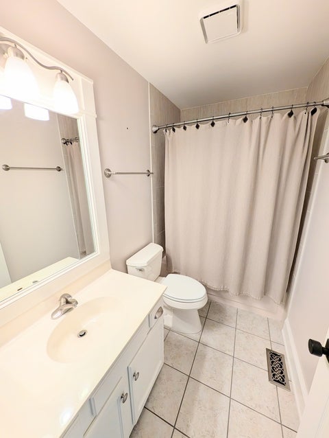 Tiny photo for 1350 Northgate Court, Bartlett, IL 60103 (MLS # 12761341)