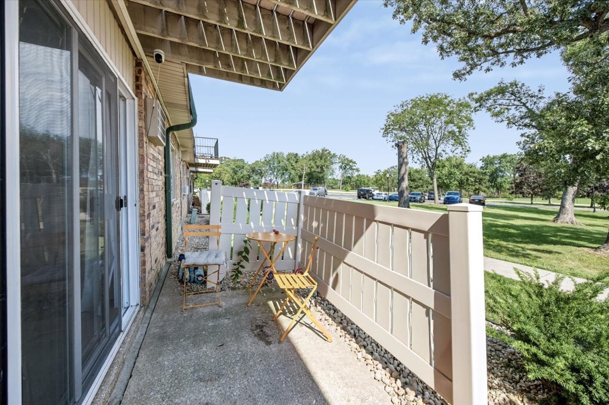 8423 W 99th Terrace 35-214