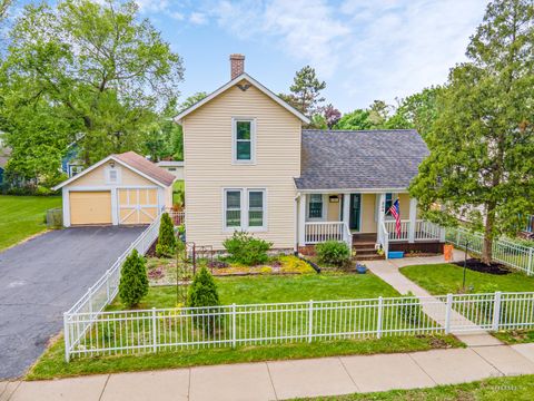 224 N Main Street Crystal Lake IL 60014