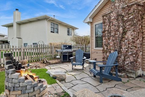 Tiny photo for 132 Ashcroft Drive, Bolingbrook, IL 60490 (MLS # 12587315)