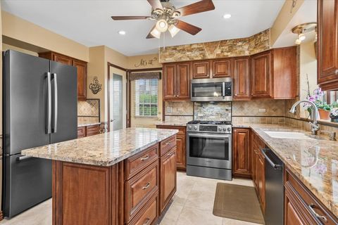 Tiny photo for 132 Ashcroft Drive, Bolingbrook, IL 60490 (MLS # 12587315)