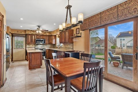 Tiny photo for 132 Ashcroft Drive, Bolingbrook, IL 60490 (MLS # 12587315)
