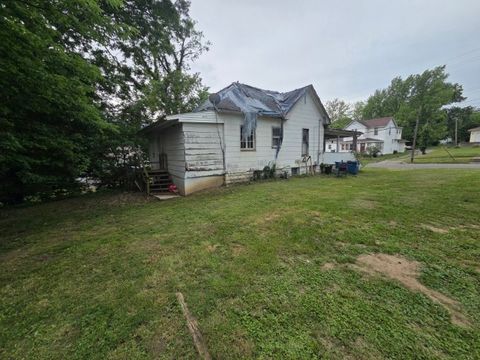 Tiny photo for 214-216 N 7th Street, Mt Vernon, IL 62864 (MLS # 12639383)