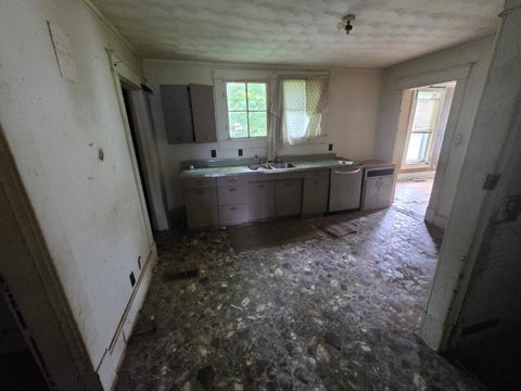 Tiny photo for 214-216 N 7th Street, Mt Vernon, IL 62864 (MLS # 12639383)