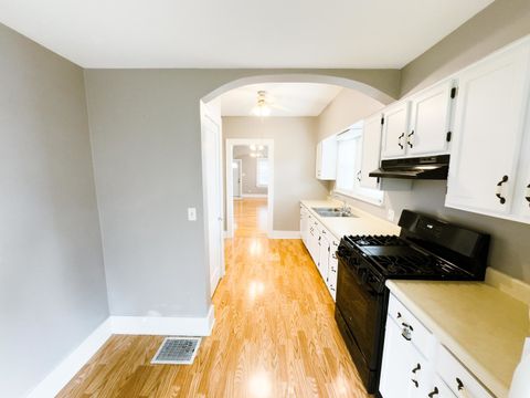 Tiny photo for 216 W Cleary Street, Pontiac, IL 61764 (MLS # 12515303)