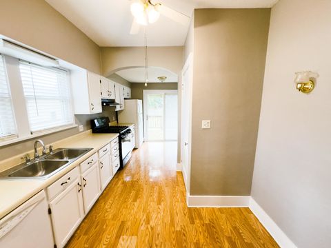 Tiny photo for 216 W Cleary Street, Pontiac, IL 61764 (MLS # 12515303)