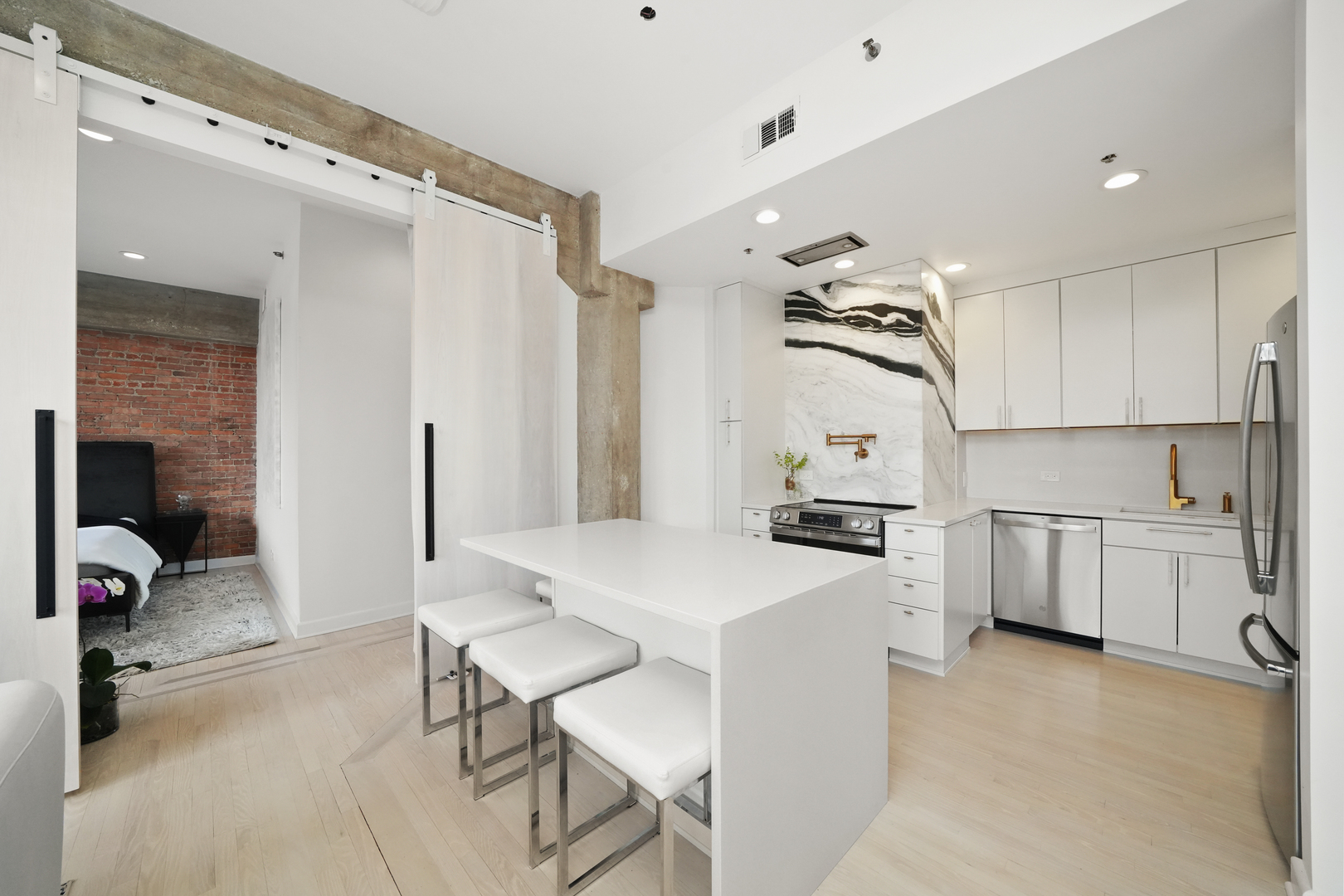 720 S Dearborn Street 1105