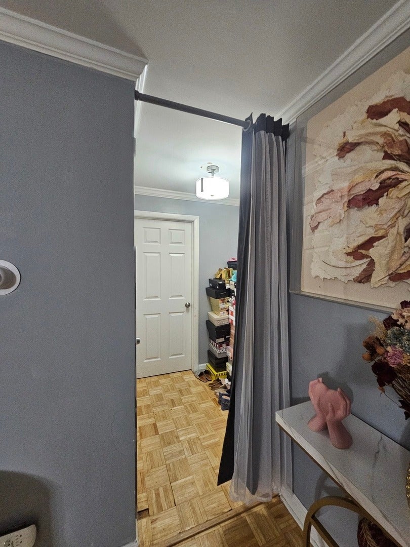7247 N Hamilton Avenue 1A