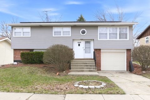 Photo of 16419 Woodlawn West Avenue, South Holland, IL 60473 (MLS # 12596480)