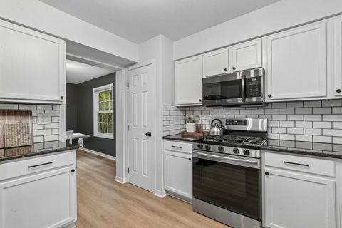 Tiny photo for 205 Green Mountain Drive, Bolingbrook, IL 60440 (MLS # 12626030)