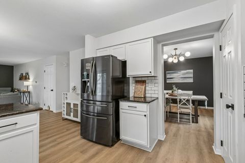 Tiny photo for 205 Green Mountain Drive, Bolingbrook, IL 60440 (MLS # 12626030)