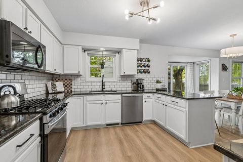 Tiny photo for 205 Green Mountain Drive, Bolingbrook, IL 60440 (MLS # 12626030)