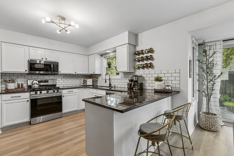 Tiny photo for 205 Green Mountain Drive, Bolingbrook, IL 60440 (MLS # 12626030)