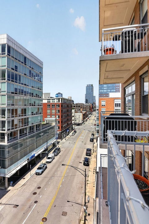 Tiny photo for 950 W MONROE Street #612, Chicago, IL 60607 (MLS # 12755738)