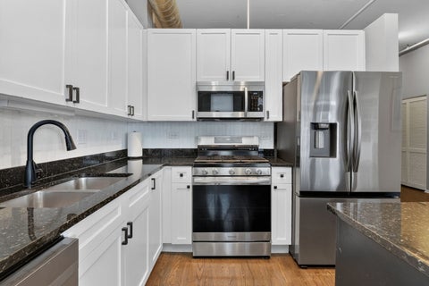 Tiny photo for 950 W MONROE Street #612, Chicago, IL 60607 (MLS # 12755738)