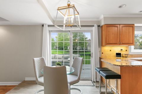 Tiny photo for 995 Georgetowne Lane, Barrington, IL 60010 (MLS # 12620465)