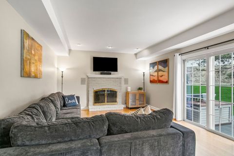 Tiny photo for 995 Georgetowne Lane, Barrington, IL 60010 (MLS # 12620465)