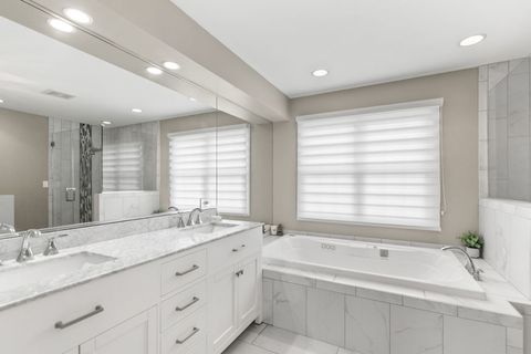 Tiny photo for 995 Georgetowne Lane, Barrington, IL 60010 (MLS # 12620465)