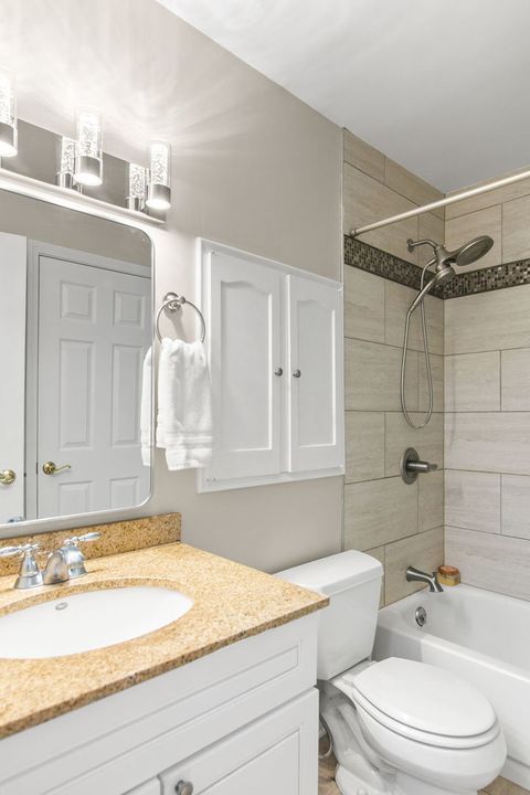 Tiny photo for 995 Georgetowne Lane, Barrington, IL 60010 (MLS # 12620465)