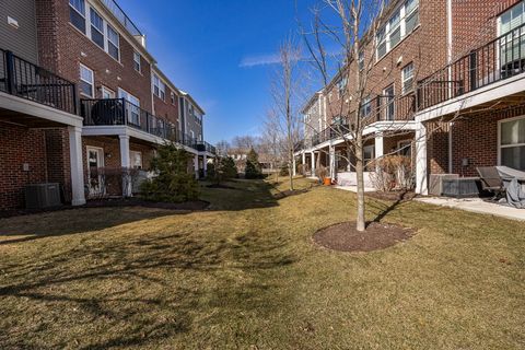 Tiny photo for 906 Coletta Circle, Naperville, IL 60563 (MLS # 12576609)