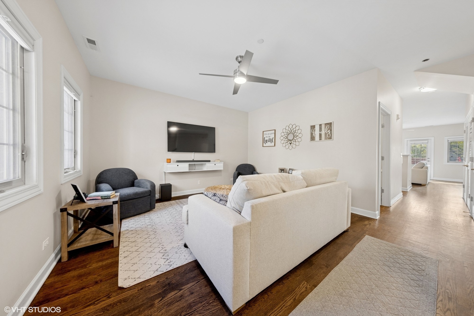 210 N Cass Avenue 6