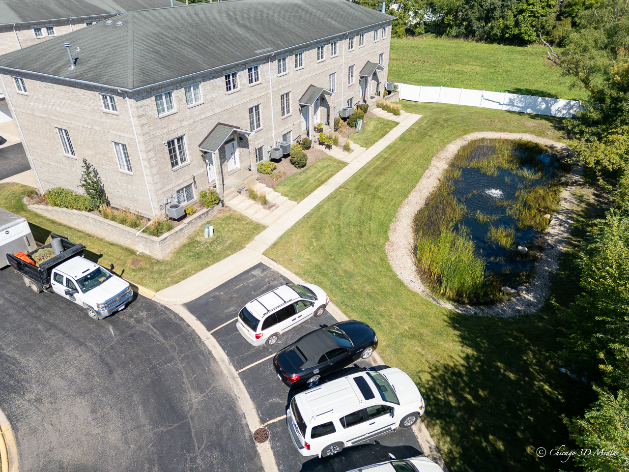 183 N East River Road F4