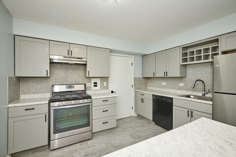 Tiny photo for 1320 Lore Lane #101A, Lombard, IL 60148 (MLS # 12503289)