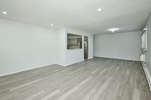 Tiny photo for 1320 Lore Lane #101A, Lombard, IL 60148 (MLS # 12503289)