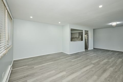 Tiny photo for 1320 Lore Lane #101A, Lombard, IL 60148 (MLS # 12503289)