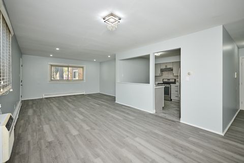 Tiny photo for 1320 Lore Lane #101A, Lombard, IL 60148 (MLS # 12503289)