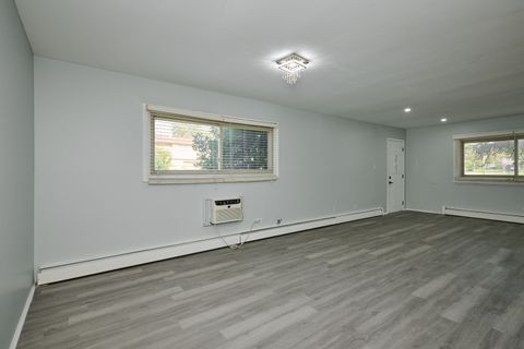 Tiny photo for 1320 Lore Lane #101A, Lombard, IL 60148 (MLS # 12503289)