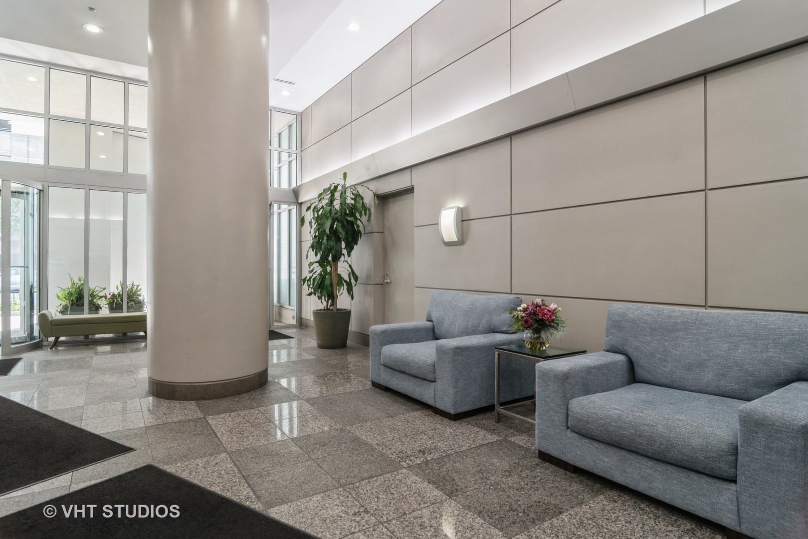 600 N Dearborn Street 605