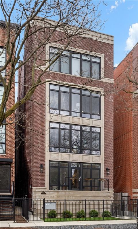 Photo of 1831 N Larrabee Street #1, Chicago, IL 60614 (MLS # 12617037)