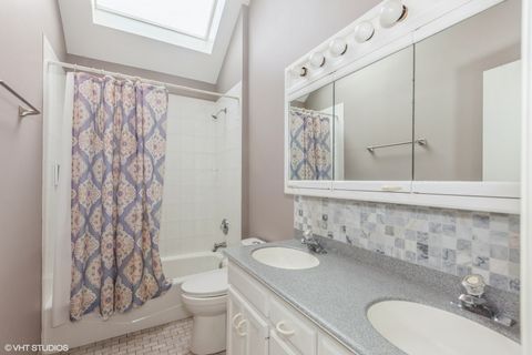 Tiny photo for 954 Black Walnut Drive, Sugar Grove, IL 60554 (MLS # 12428271)