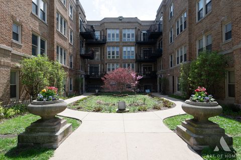 Photo of 1633 W Pratt Boulevard #2S, Chicago, IL 60626 (MLS # 12616796)
