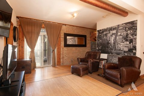 Tiny photo for 1633 W Pratt Boulevard #2S, Chicago, IL 60626 (MLS # 12616796)