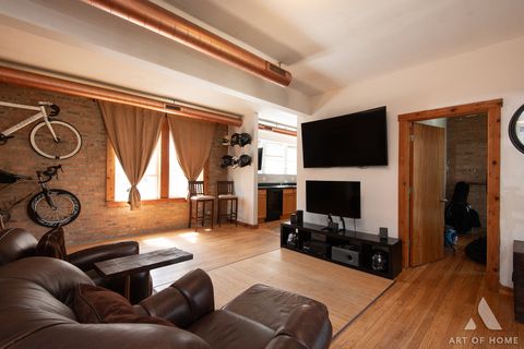 Tiny photo for 1633 W Pratt Boulevard #2S, Chicago, IL 60626 (MLS # 12616796)