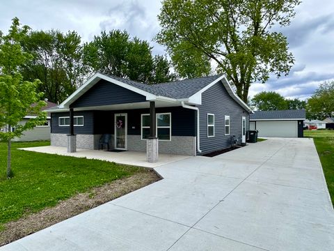 Tiny photo for 1210 Douglas Drive, Sterling, IL 61081 (MLS # 12635583)