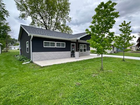 Tiny photo for 1210 Douglas Drive, Sterling, IL 61081 (MLS # 12635583)