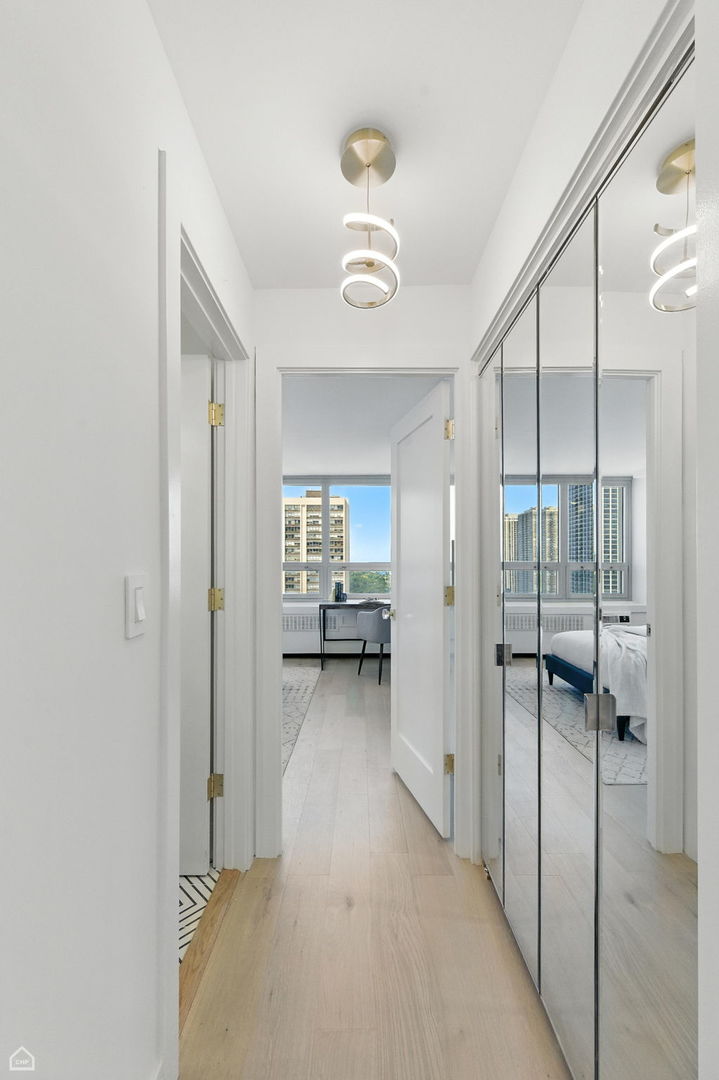 88 W Schiller Street 2301