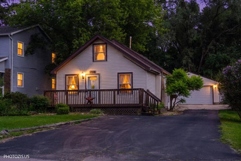 Photo of 126 W 3rd Avenue, New Lenox, IL 60451 (MLS # 12703348)