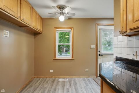 Tiny photo for 318 David Court, Island Lake, IL 60042 (MLS # 12382897)